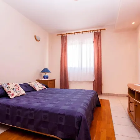 Guest house Toni 555