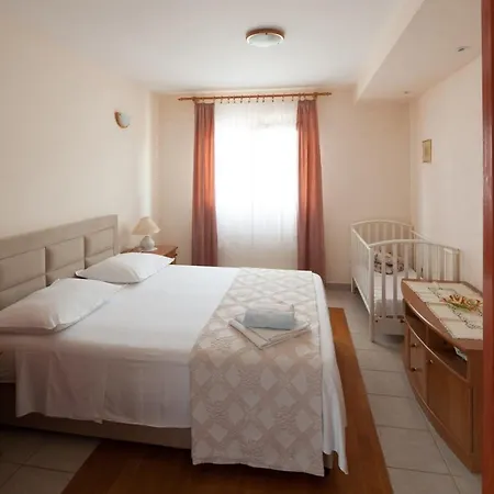 Toni 555 Guest house Primosten