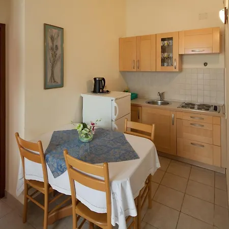 Toni 555 Guest house Primosten